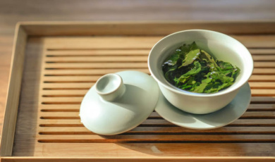 Common Tea Formulations Modulate In Vitro Digestive Recovery Of Green Tea Catechins